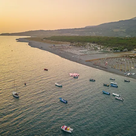 度假村 Hang Loose & 4 Stelle Calabria 4*