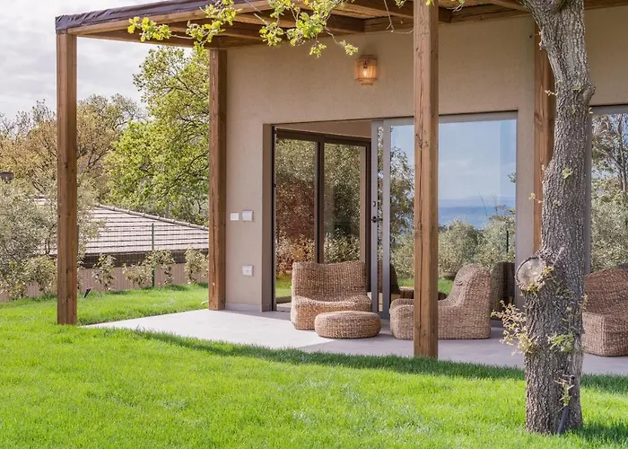 Resort Hang Loose & 4 Stelle Calabria Gizzeria